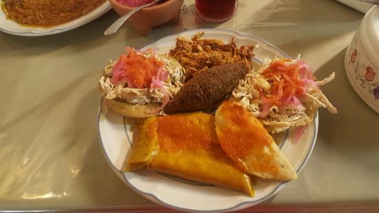 Emara Antojitos Yucatecos